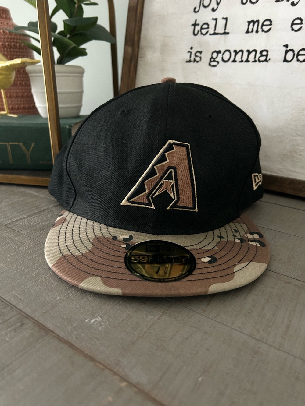 New Era Arizona MLB Diamondbacks Black & Tan Camo Fitted Cap Size 7 7/8